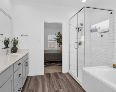 13320 Bear Creek Court - Photo Thumbnail 16