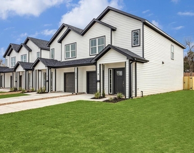 6834 Westover Street - Photo Thumbnail 11