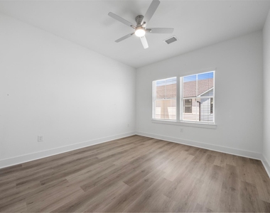 3262 Sauce Pan Way W - Photo Thumbnail 13