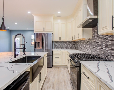 6627 Apollo Street - Photo Thumbnail 16
