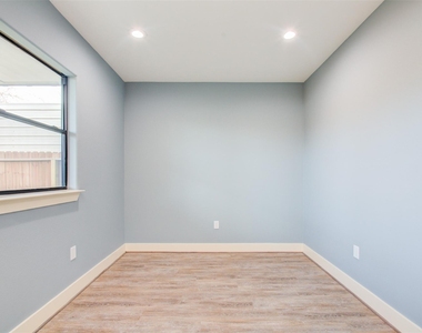 6627 Apollo Street - Photo Thumbnail 20