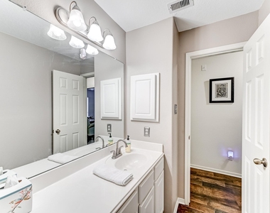 19326 Dawntreader Drive - Photo Thumbnail 36