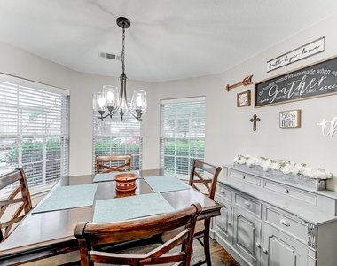 19326 Dawntreader Drive - Photo Thumbnail 11