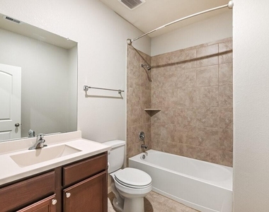 25178 Dickens Drive - Photo Thumbnail 13