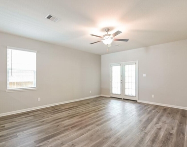 25178 Dickens Drive - Photo Thumbnail 3