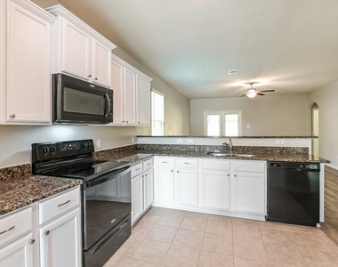 25178 Dickens Drive - Photo Thumbnail 6