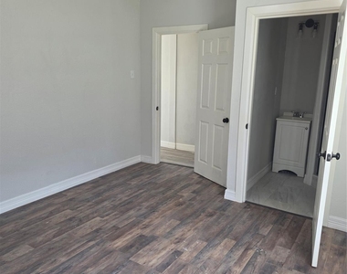 1300 West Street - Photo Thumbnail 21