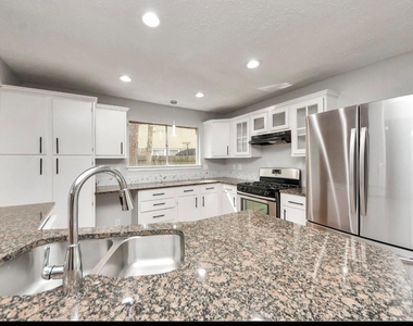 2015 E Lacey Oak Cir - Photo Thumbnail 17