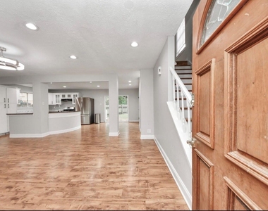2015 E Lacey Oak Cir - Photo Thumbnail 3