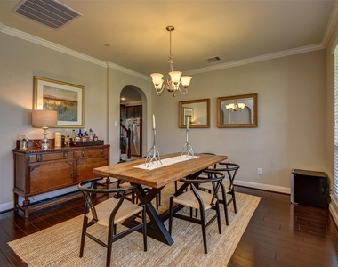 25710 Oakwood Knoll Drive - Photo Thumbnail 7