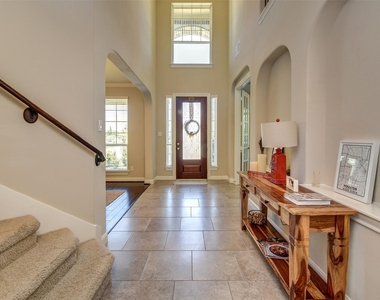 25710 Oakwood Knoll Drive - Photo Thumbnail 4
