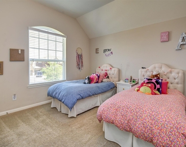 25710 Oakwood Knoll Drive - Photo Thumbnail 26