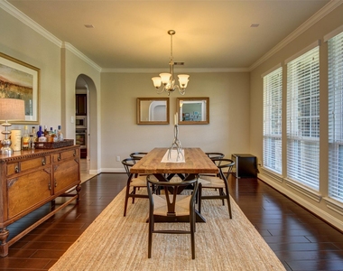 25710 Oakwood Knoll Drive - Photo Thumbnail 6