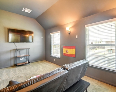 25710 Oakwood Knoll Drive - Photo Thumbnail 33