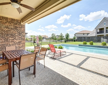 25710 Oakwood Knoll Drive - Photo Thumbnail 34