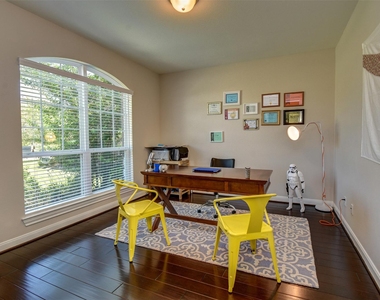 25710 Oakwood Knoll Drive - Photo Thumbnail 8