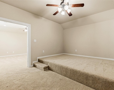 10702 Winding Green Drive - Photo Thumbnail 33