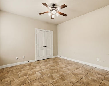 10702 Winding Green Drive - Photo Thumbnail 10