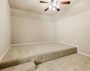 10702 Winding Green Drive - Photo Thumbnail 32
