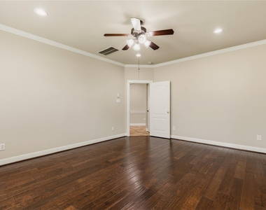 10702 Winding Green Drive - Photo Thumbnail 23