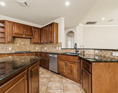 10702 Winding Green Drive - Photo Thumbnail 16