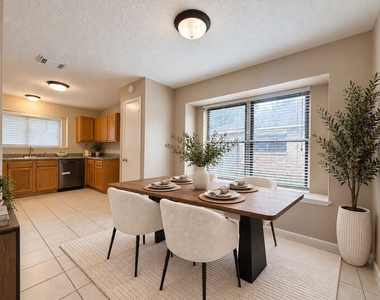 1146 Maple Creek Drive - Photo Thumbnail 8