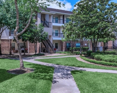 11355 Richmond Avenue - Photo Thumbnail 1