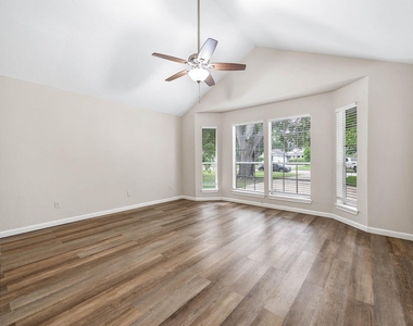 15607 Barbarossa Drive - Photo Thumbnail 19