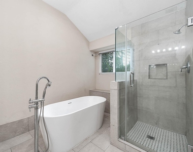 15607 Barbarossa Drive - Photo Thumbnail 23