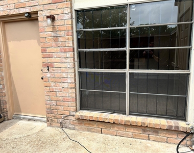 8801 Hammerly Boulevard - Photo Thumbnail 3
