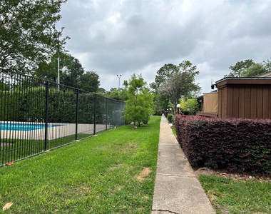 8801 Hammerly Boulevard - Photo Thumbnail 26