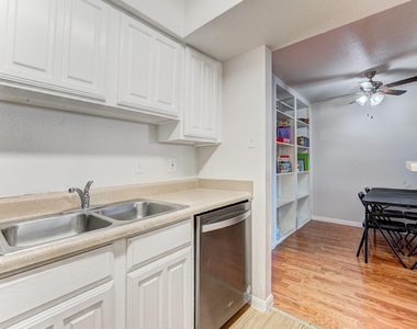 6001 Reims Road - Photo Thumbnail 16