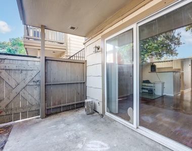 6001 Reims Road - Photo Thumbnail 24