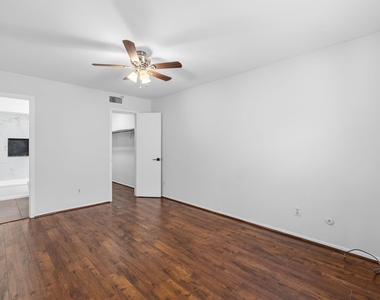 5534 Beverlyhill Street - Photo Thumbnail 20