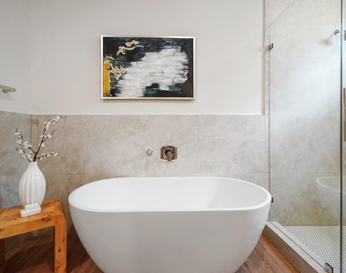 861 Rachel Street - Photo Thumbnail 16