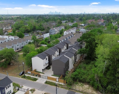 861 Rachel Street - Photo Thumbnail 28