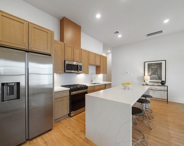 861 Rachel Street - Photo Thumbnail 6