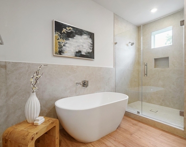 861 Rachel Street - Photo Thumbnail 14