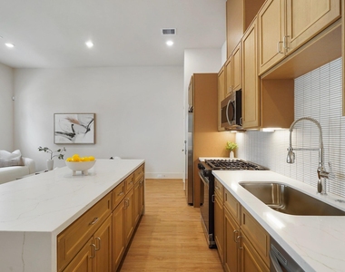 861 Rachel Street - Photo Thumbnail 7