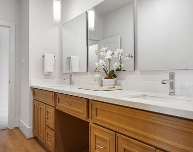 861 Rachel Street - Photo Thumbnail 13