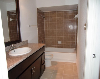 752 Memorial Mews Street - Photo Thumbnail 3