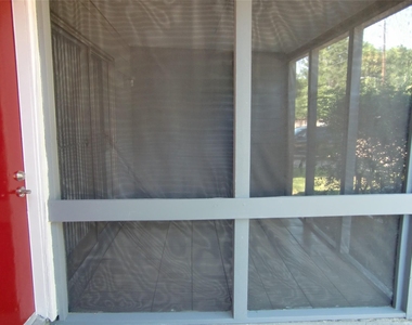 752 Memorial Mews Street - Photo Thumbnail 6