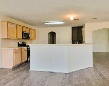 1103 Sawgrass Ridge Lane - Photo Thumbnail 5