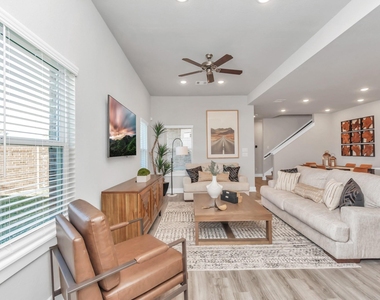 21038 Bay Village Drive - Photo Thumbnail 4
