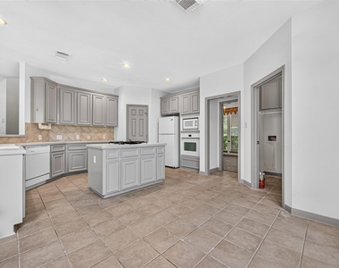 5535 Moss Meadow Court - Photo Thumbnail 18