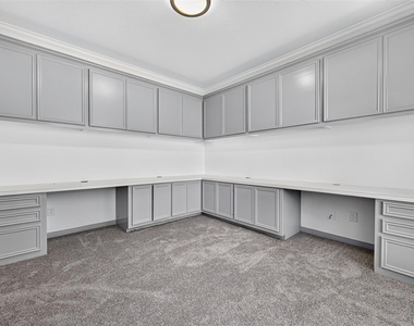 5535 Moss Meadow Court - Photo Thumbnail 7