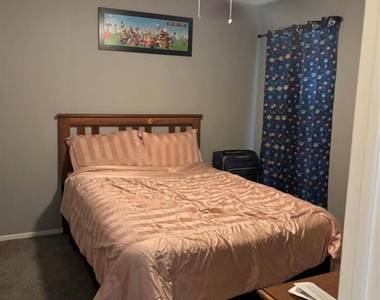 22223 Spring Gate Dr Drive - Photo Thumbnail 5