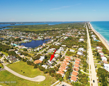 7373 Stuart Avenue - Photo Thumbnail 28