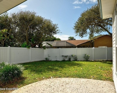 7373 Stuart Avenue - Photo Thumbnail 17