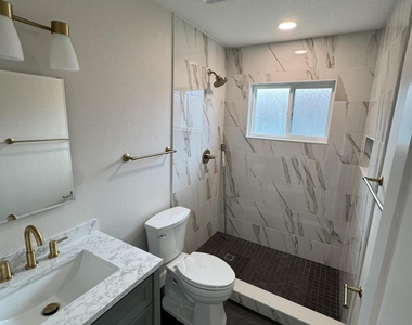 532 Sheridan Avenue - Photo Thumbnail 10